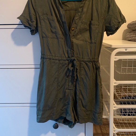 ABERCROMBIE utility shorts jumpsuit - Picture 4 of 7